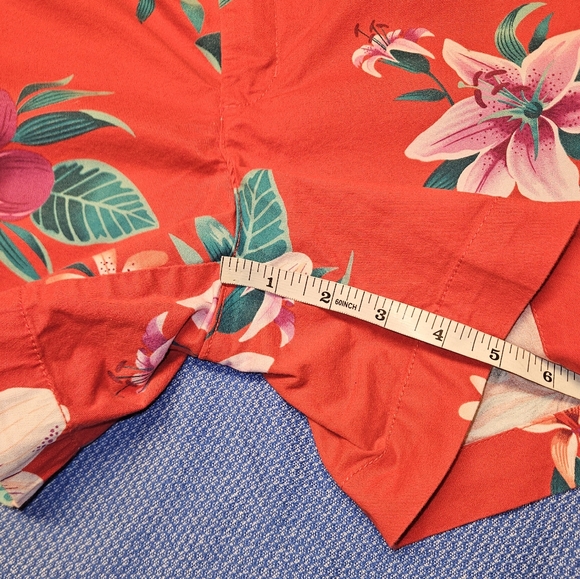 Old Navy Everyday Bright Floral Red 5" Chino Shorts sz10 Front Pockets E.U.C. - Picture 5 of 9